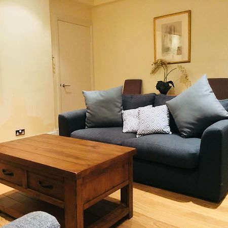 Large 2 Bedroom 2 Bathroom Apartment In Westminster Лондон Екстер'єр фото