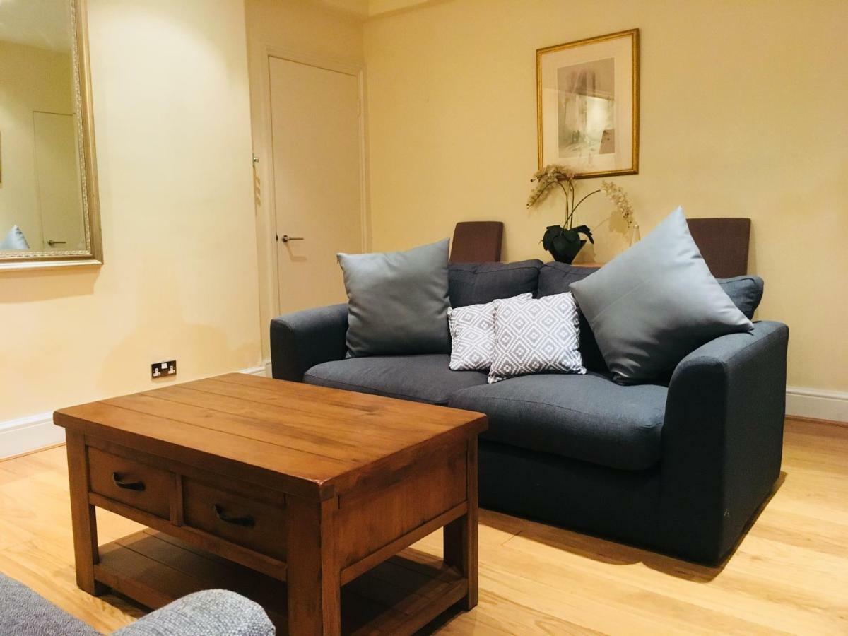 Large 2 Bedroom 2 Bathroom Apartment In Westminster Лондон Екстер'єр фото